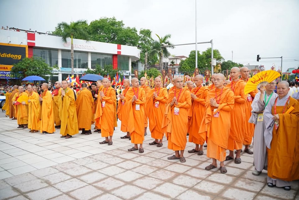 xaloiphattaichuapgucson_chuaphucsonbacgiang_xaloiphat_nguoiphattu (20).jpg